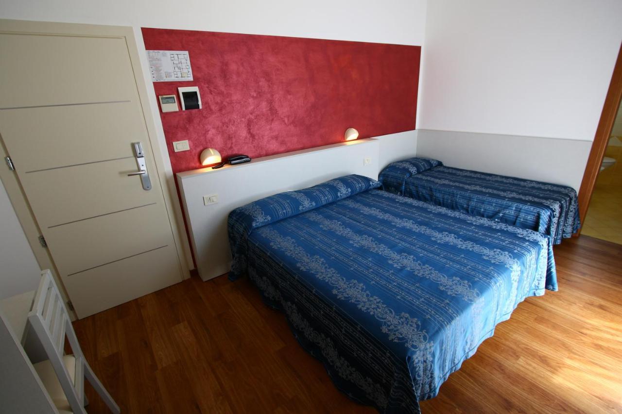 Hotel Arena ริมินี ภายนอก รูปภาพ